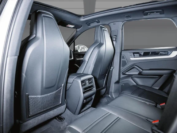 Porsche Cayenne S E-Hybrid = PASM= Гаранция , снимка 10 - Автомобили и джипове - 52929738
