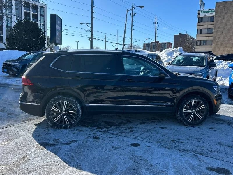 VW Tiguan * Highline * CARFAX * КОМПЛЕКТ ГУМИ * ПОДГРЕВИ - изображение 3