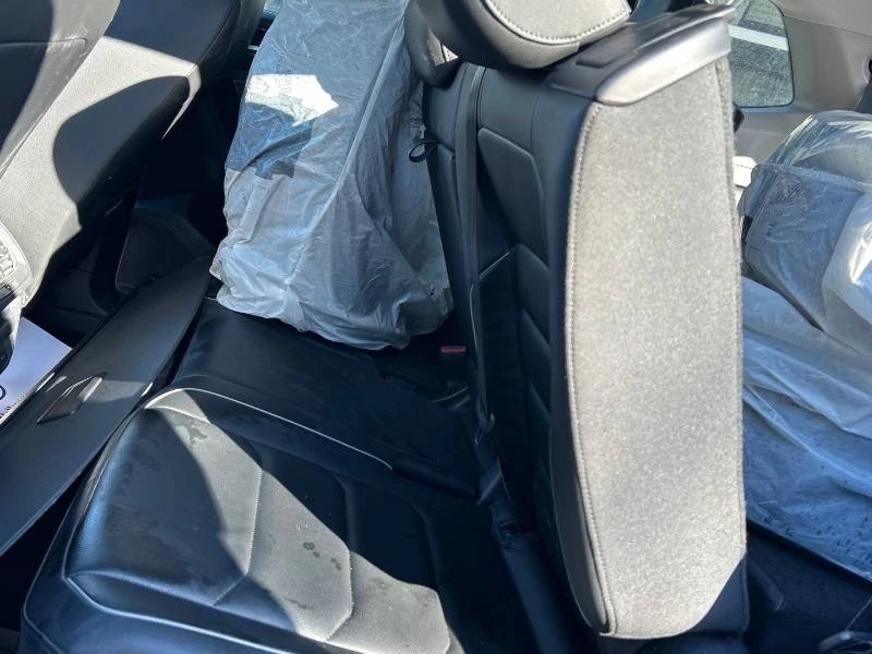 VW Tiguan * Highline * CARFAX * КОМПЛЕКТ ГУМИ * ПОДГРЕВИ, снимка 13 - Автомобили и джипове - 53383203