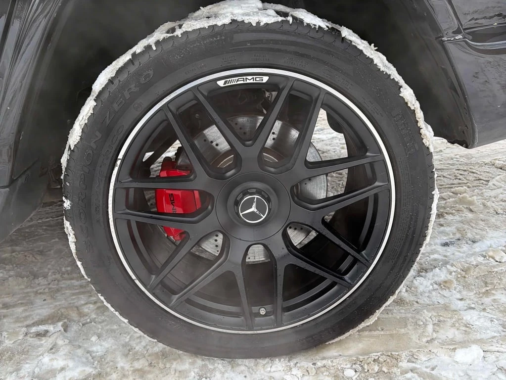 Mercedes-Benz G 63 AMG * CARFAX /DISTRONIC/360/BURMESTER/ОБДУХВАНЕ - изображение 10