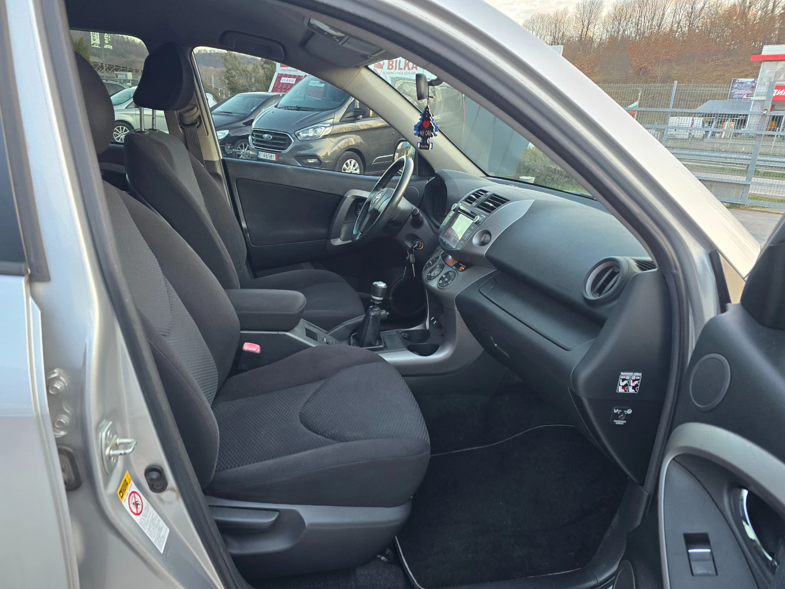 Toyota Rav4 2.2D4D/136PS/NAVI, снимка 7 - Автомобили и джипове - 53830567