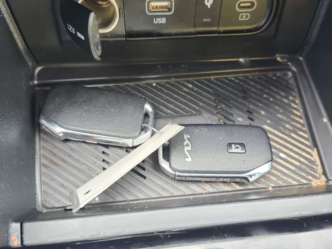 Kia Sportage  X LINE | ��������| 2 �����| LANE ASSIST| CARFAX | Mobile.bg � ����������� 10