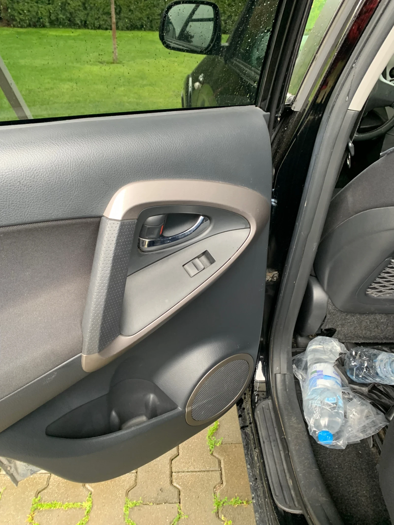 Toyota Rav4, снимка 10 - Автомобили и джипове - 54600007