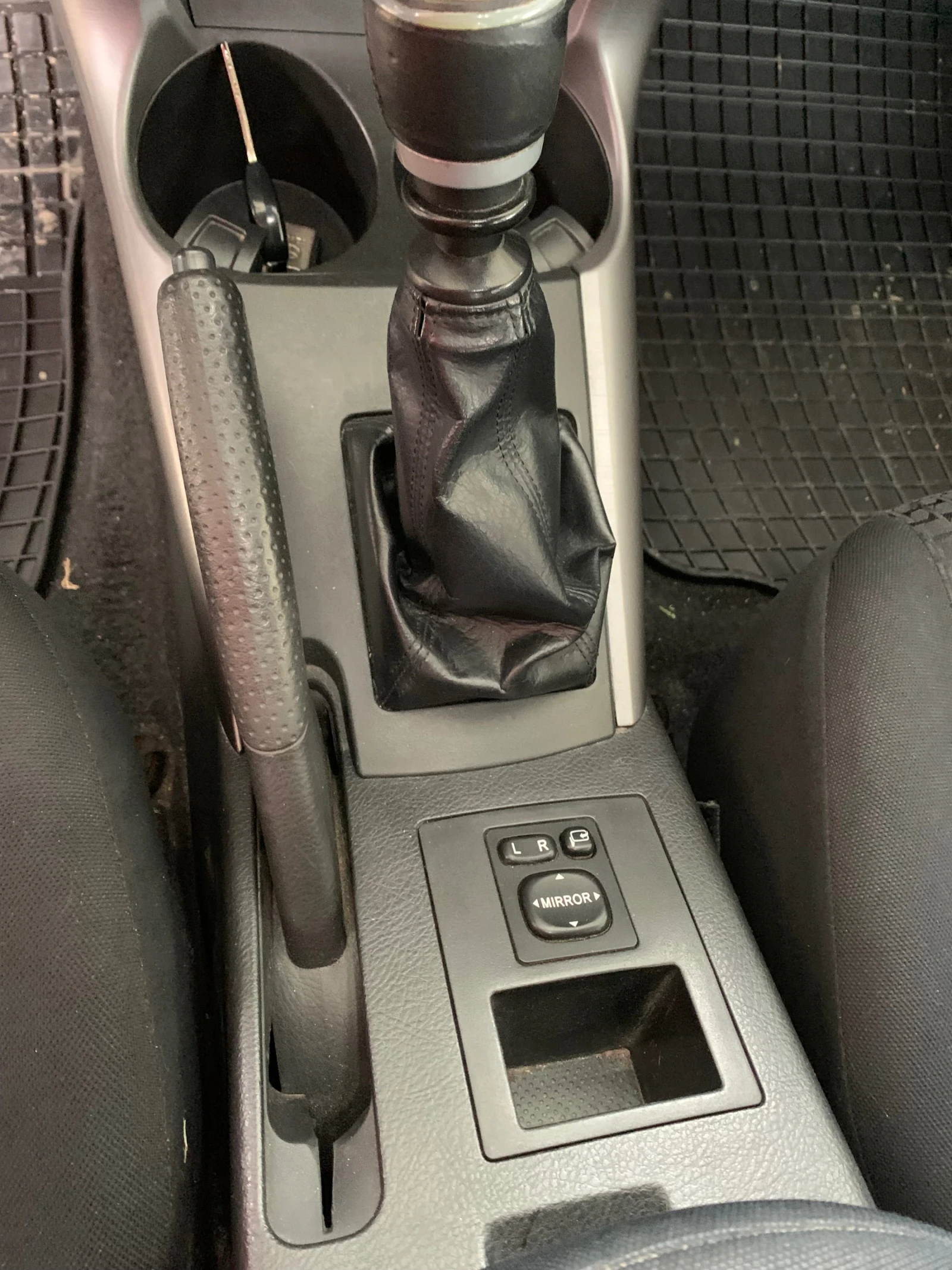 Toyota Rav4, снимка 9 - Автомобили и джипове - 54600007
