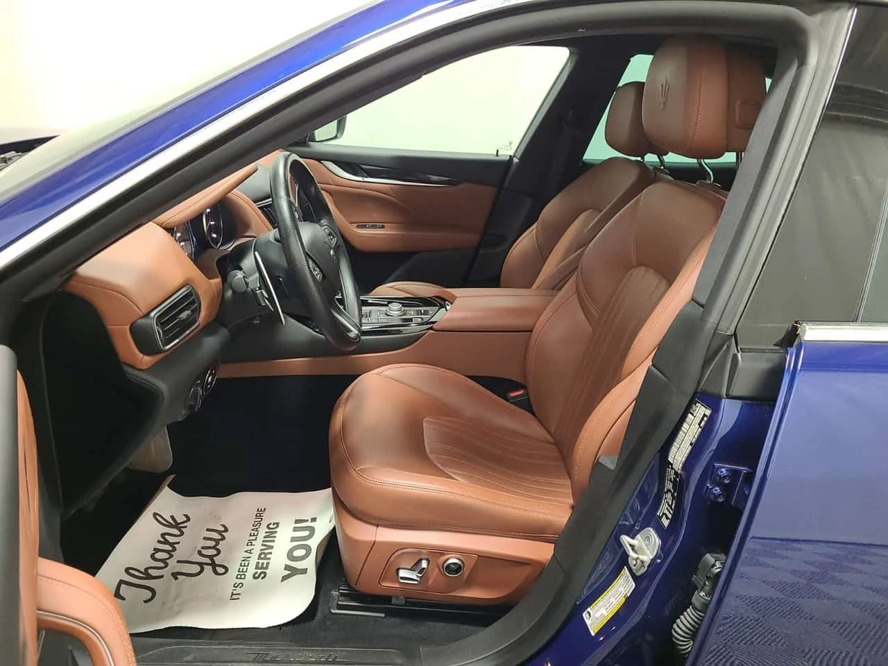 Maserati Levante MODENA| PANO| 360CAM| ОБДУХВАНЕ| 2 KЛЮЧА| , снимка 11 - Автомобили и джипове - 54766164