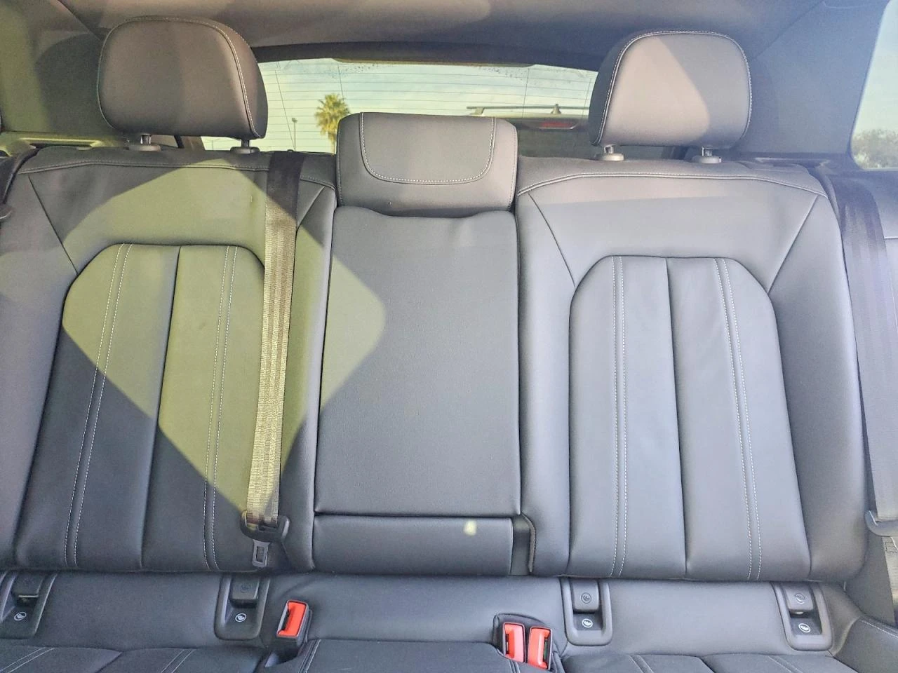 Audi Q4 E-Tron Premium Plus, снимка 10 - Автомобили и джипове - 55139998