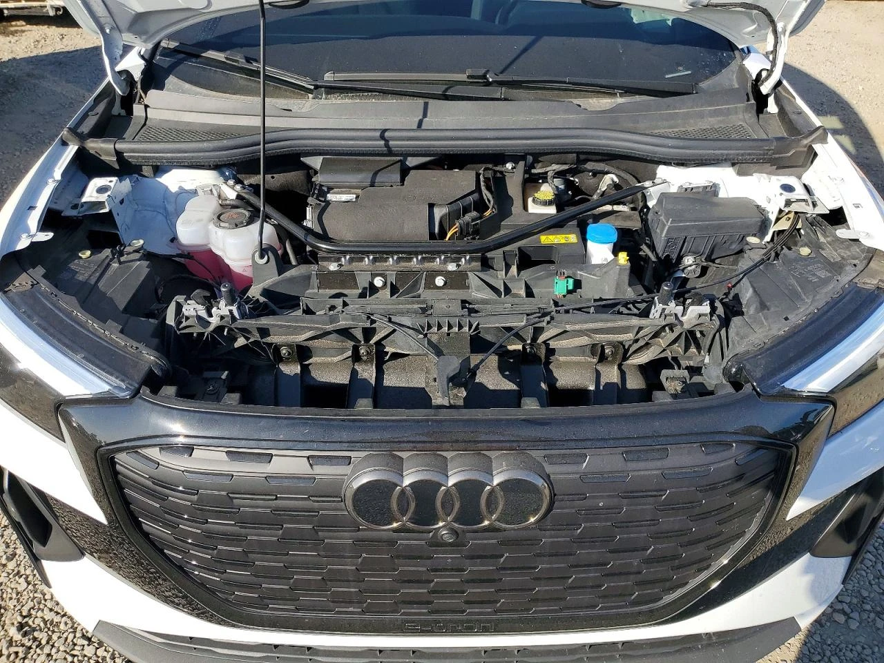 Audi Q4 E-Tron Premium Plus, снимка 12 - Автомобили и джипове - 55139998