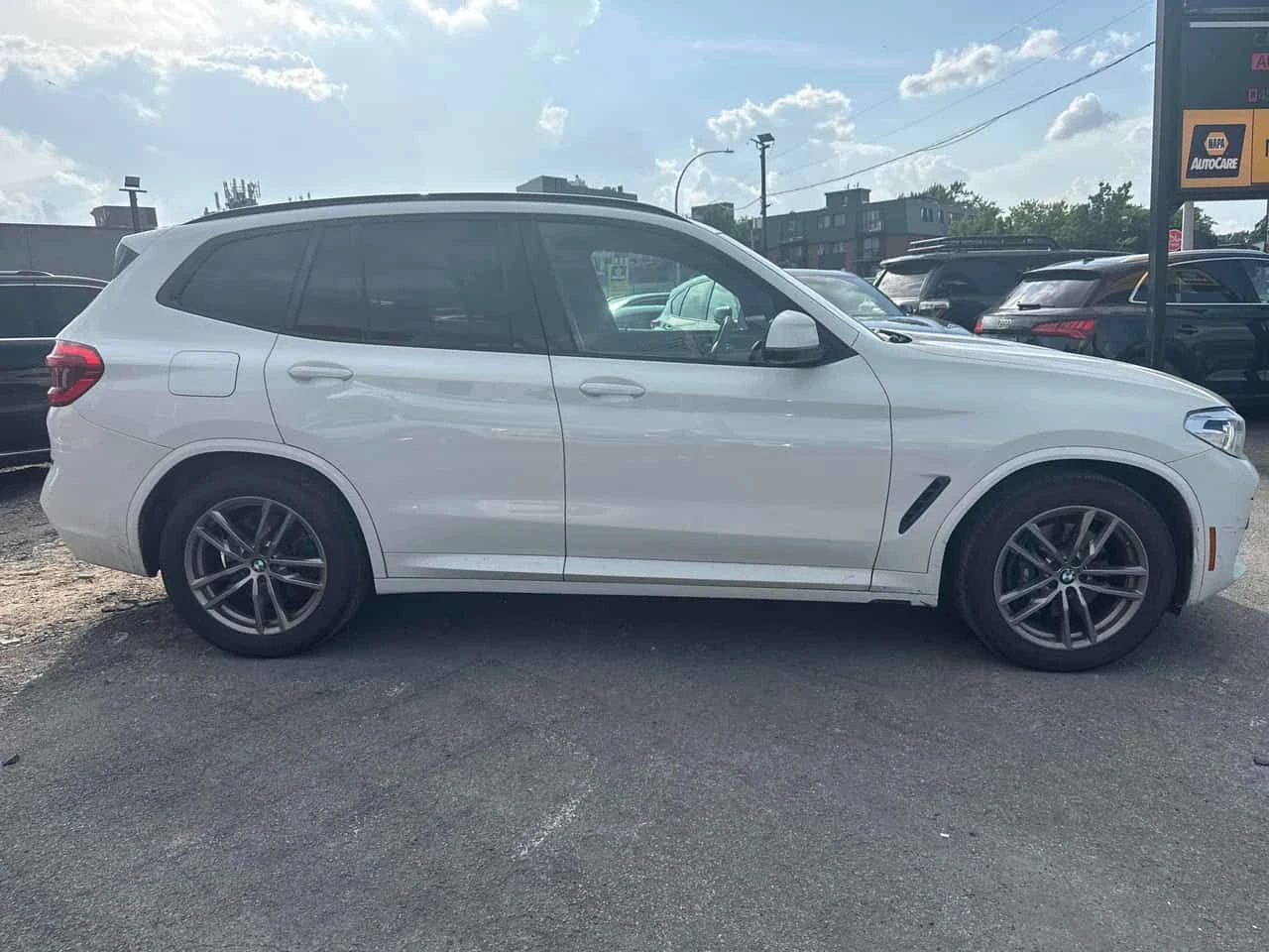 BMW X3 xDrive30i  CARFAX, снимка 3 - Автомобили и джипове - 55145569