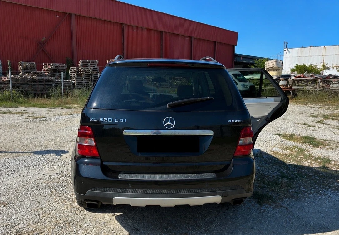 Mercedes-Benz ML 320, снимка 2 - Автомобили и джипове - 55160342