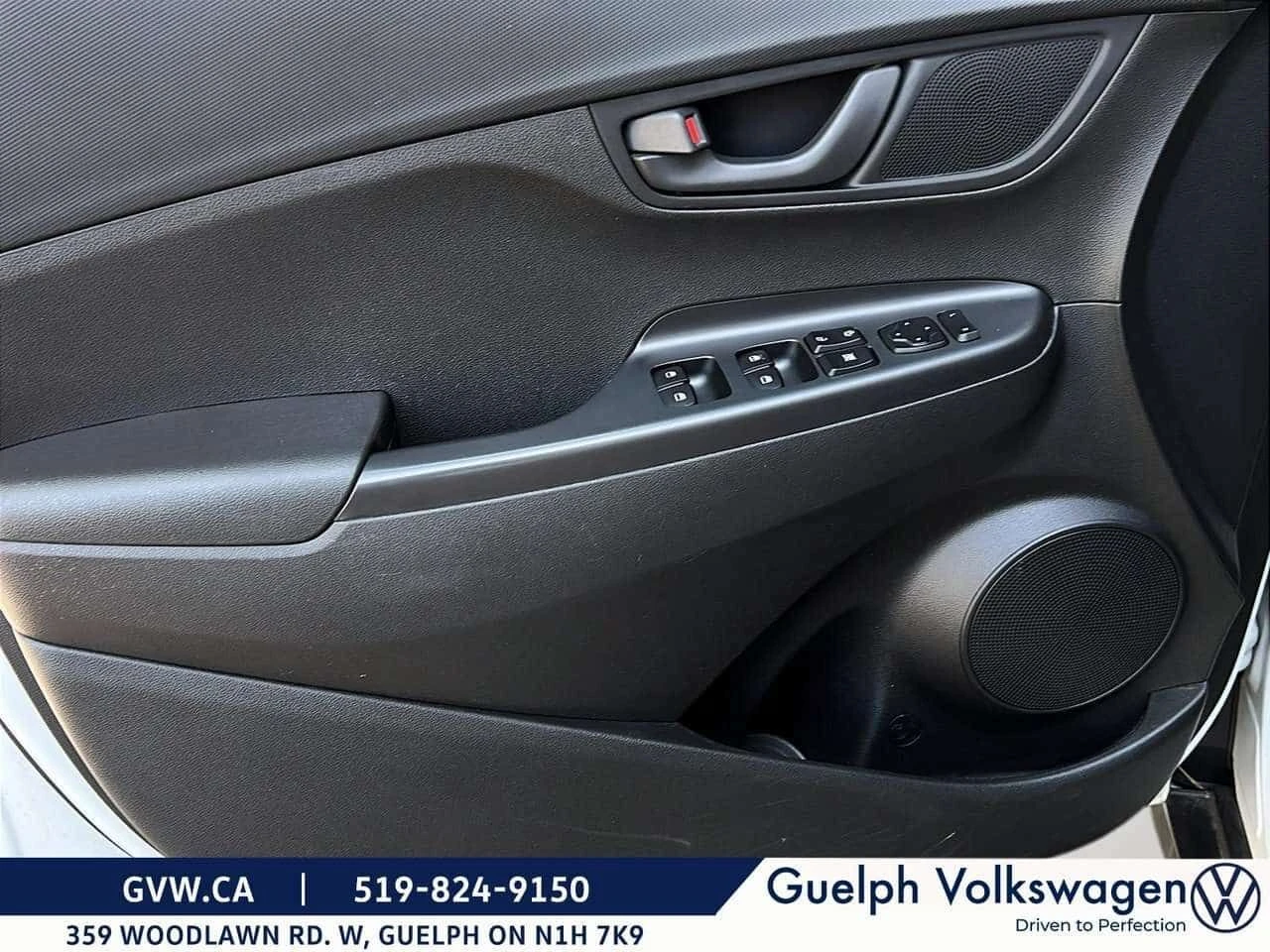Hyundai Kona * 2.0L Essential | One Owner * CARFAX * ЦЕНА ДО БГ, снимка 11 - Автомобили и джипове - 55380971