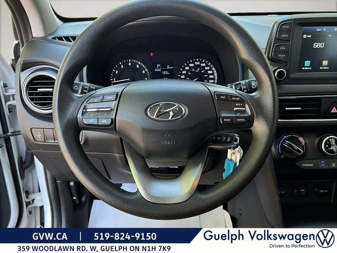 Hyundai Kona * 2.0L Essential | One Owner * CARFAX * ЦЕНА ДО БГ, снимка 12 - Автомобили и джипове - 55380971