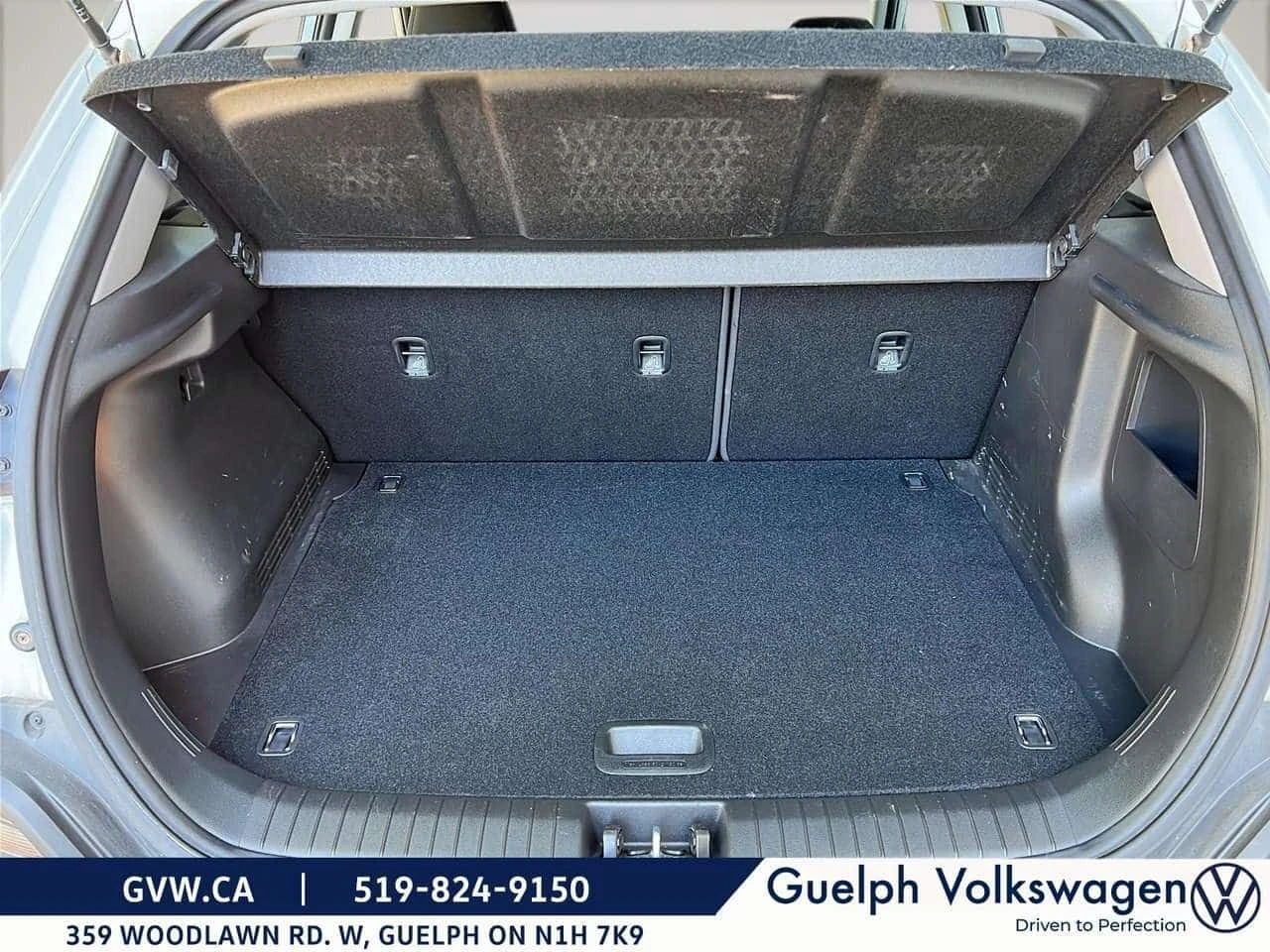 Hyundai Kona * 2.0L Essential | One Owner * CARFAX * ЦЕНА ДО БГ, снимка 6 - Автомобили и джипове - 55380971