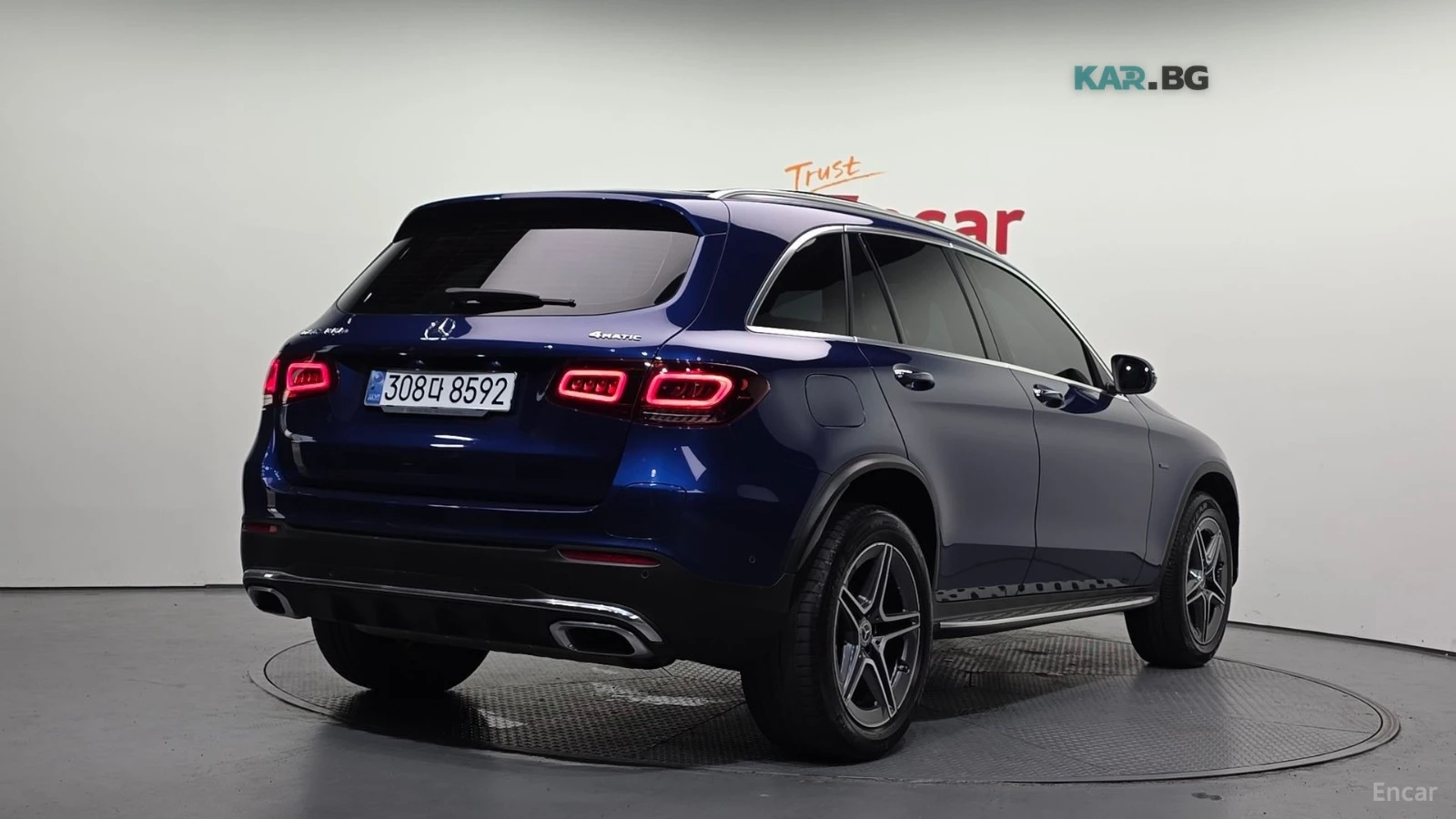 Mercedes-Benz GLC 300 е/4matic/Plug-In/Drive-assists/Panoroof, снимка 3 - Автомобили и джипове - 55406042