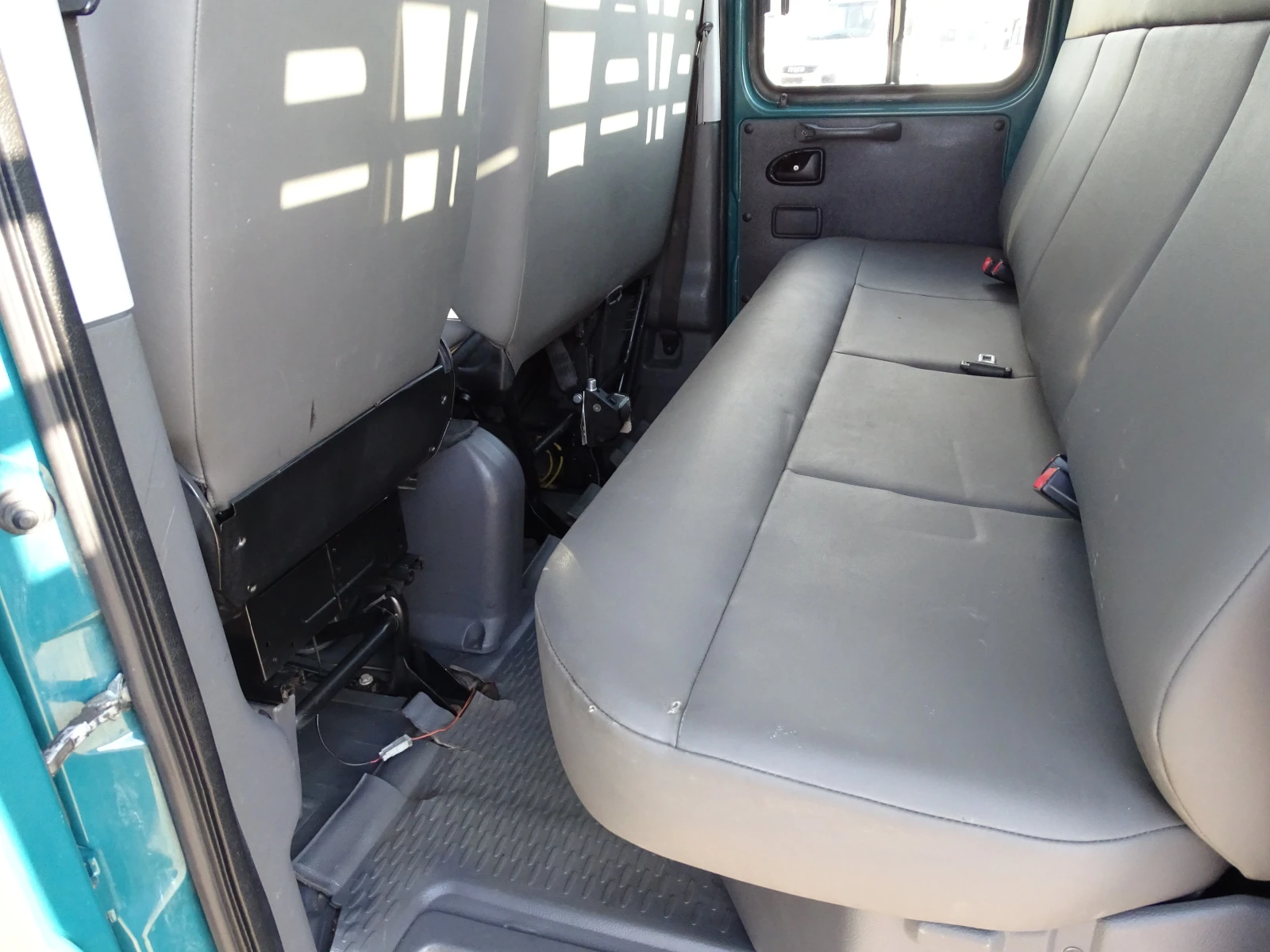 Iveco 35c18 3.0HPI  КАТ. * Б* 7-места- ВНОС ОТ ШВЕЙЦАРИЯ, снимка 12 - Бусове и автобуси - 55666315