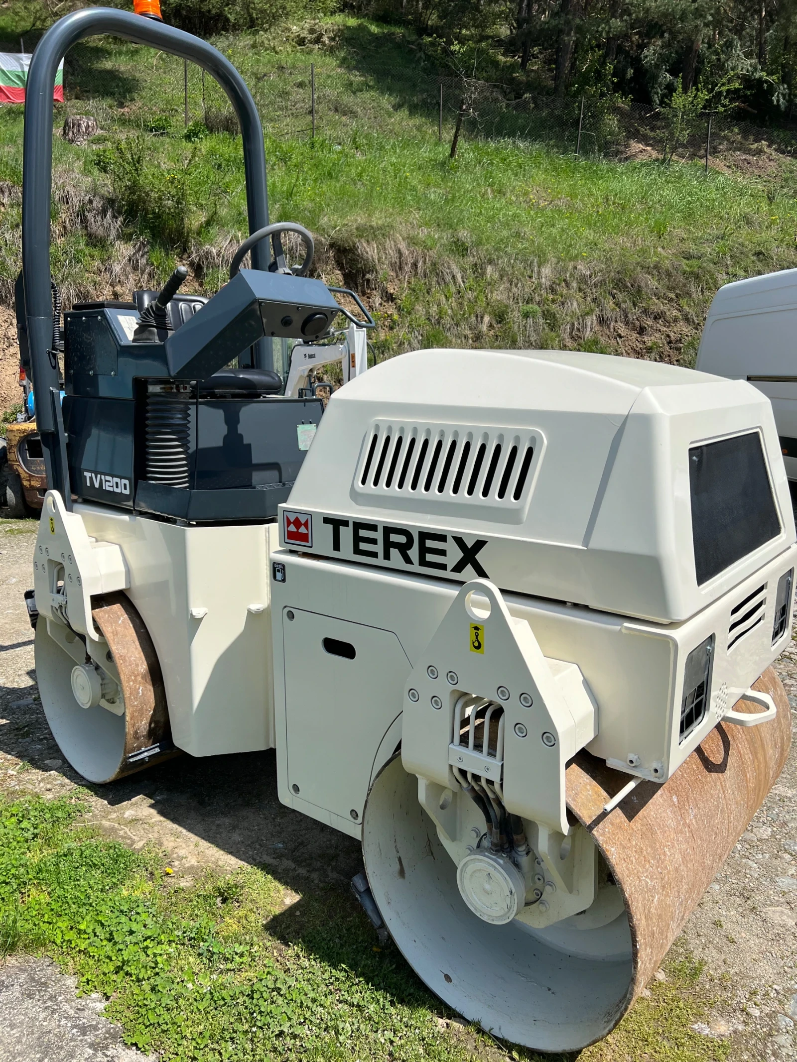 Валяк Друга марка Terex tv1200 - изображение 2