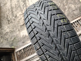 Гуми Зимни 255/50R19, снимка 1