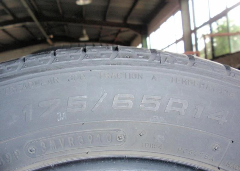 Гуми Летни 175/65R14, снимка 3 - Гуми и джанти - 5251885