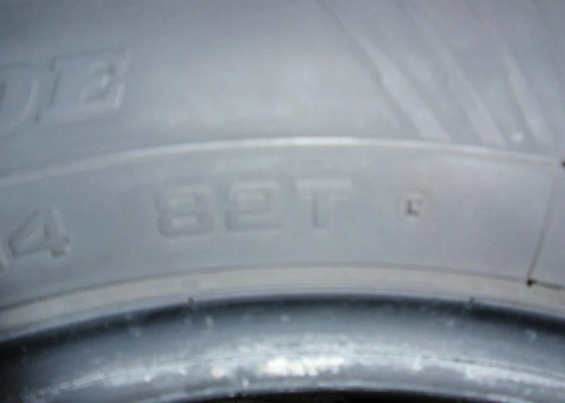 Гуми Летни 175/65R14, снимка 4 - Гуми и джанти - 5251885