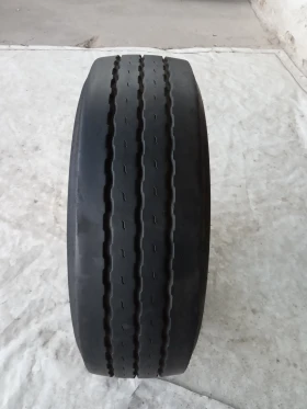 Гуми Всесезонни 265/70R19.5, снимка 1 - Гуми и джанти - 49228229