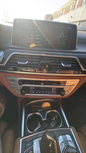 BMW 750 * xDrive * CARFAX * M PACK * МАСАЖИ * ОБДУХВАНЕ, снимка 12