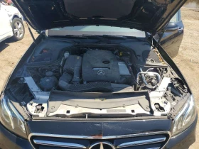 Mercedes-Benz E 300 АМГ ПАКЕТ/CARFAX/ПОДГРЕВ/ПАМЕТ/ПАНОРАМА/Burmester, снимка 11