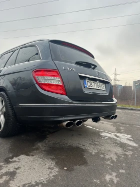 Mercedes-Benz C 320, снимка 8