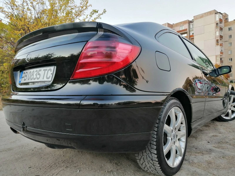 Mercedes-Benz C 180, снимка 12 - Автомобили и джипове - 47451301