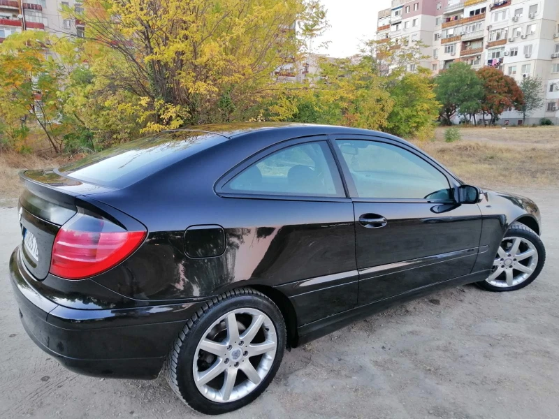 Mercedes-Benz C 180, снимка 13 - Автомобили и джипове - 47451301