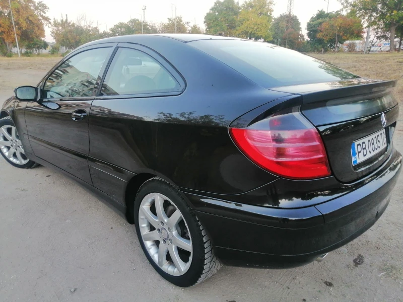 Mercedes-Benz C 180, снимка 4 - Автомобили и джипове - 47451301