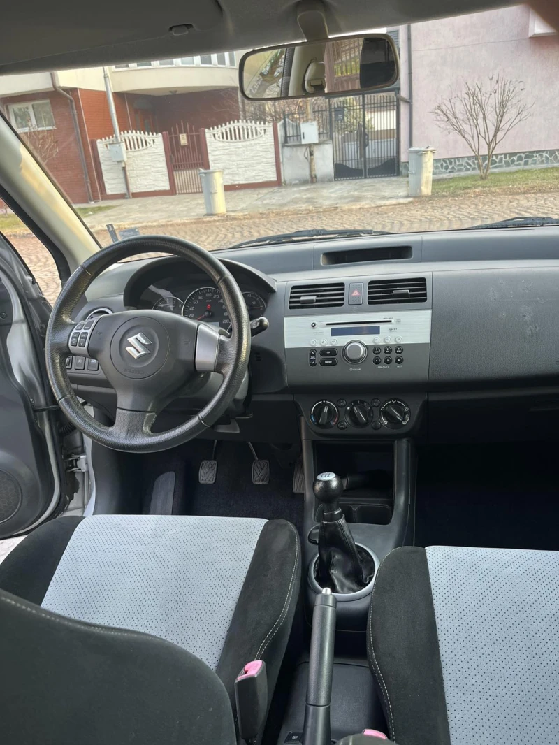 Suzuki Swift, снимка 9 - Автомобили и джипове - 48897475