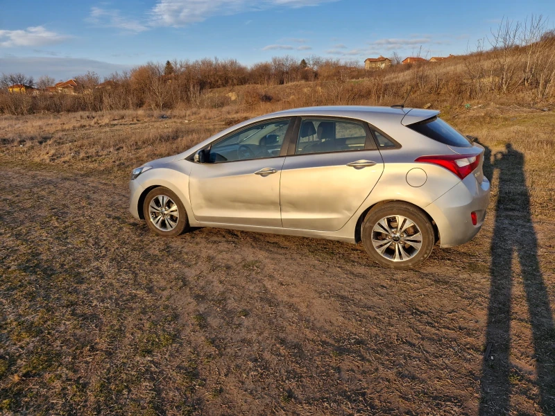 Hyundai I30 HYUNDAI I30 1.6 BENZIN, снимка 4 - Автомобили и джипове - 49033513