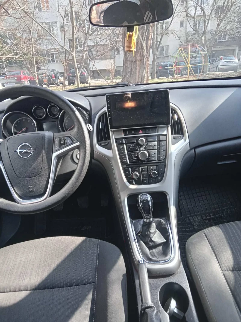 Opel Astra 1.4 с Газова уредба, снимка 5 - Автомобили и джипове - 49352161