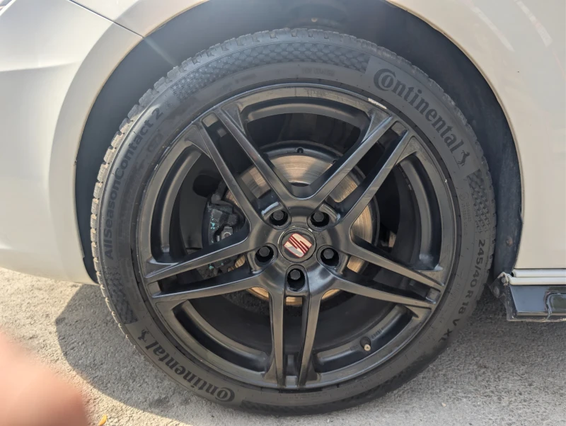 Seat Leon FR (1P1 CBZB), снимка 10 - Автомобили и джипове - 51664349