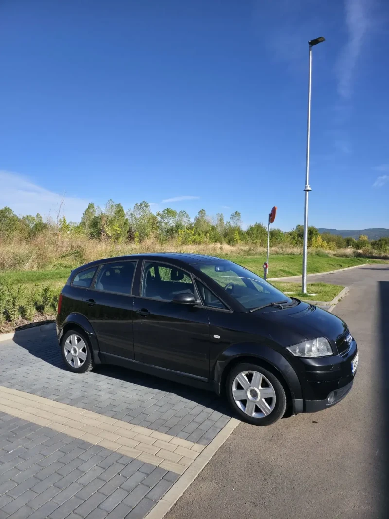 Audi A2 1.6 FSI, снимка 2 - Автомобили и джипове - 52262084