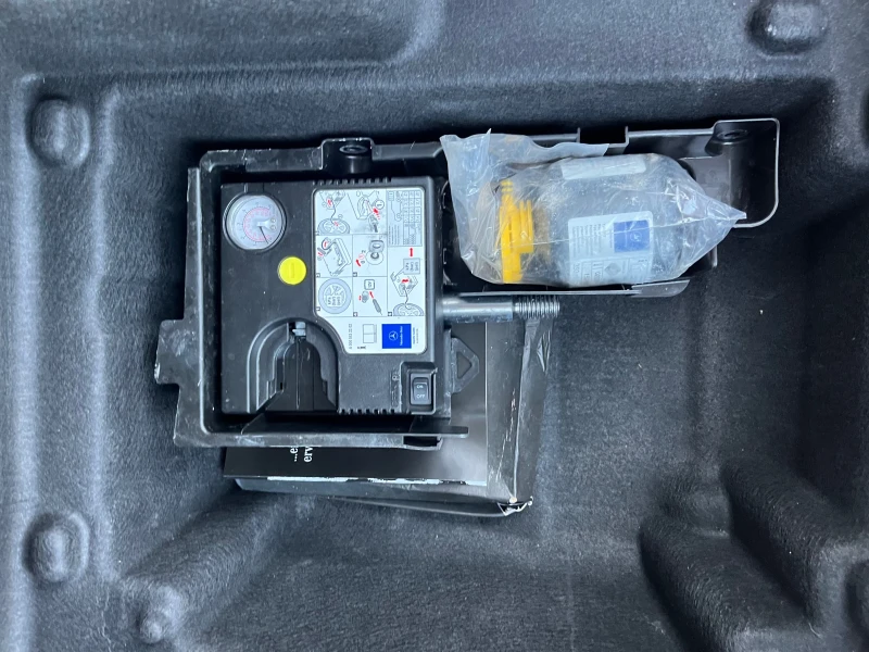 Mercedes-Benz C 200 КАМЕРА/ПАНОРАМА, снимка 15 - Автомобили и джипове - 52357592