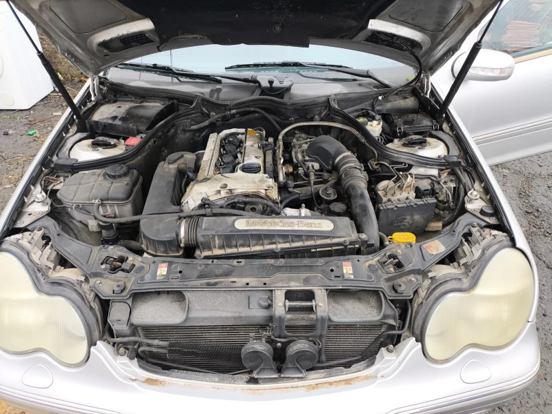 Mercedes-Benz C 200 Kompressor Elegаnce, снимка 9 - Автомобили и джипове - 52864147