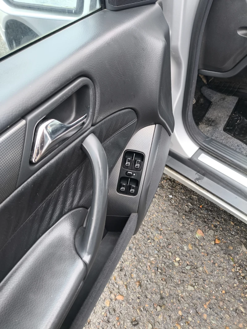 Mercedes-Benz C 200 Kompressor Elegаnce, снимка 11 - Автомобили и джипове - 52864147