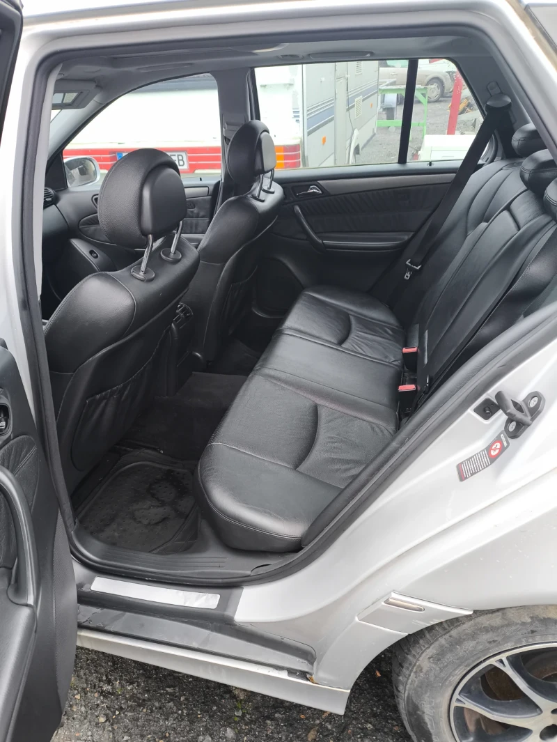 Mercedes-Benz C 200 Kompressor Elegаnce, снимка 6 - Автомобили и джипове - 52864147