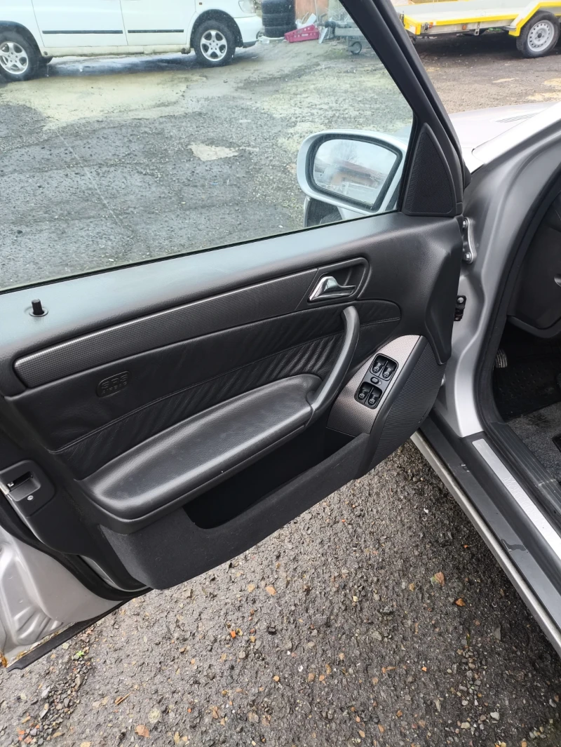 Mercedes-Benz C 200 Kompressor Elegаnce, снимка 4 - Автомобили и джипове - 52864147