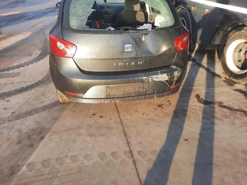 Seat Ibiza 1.2 TDi, снимка 5 - Автомобили и джипове - 36255893