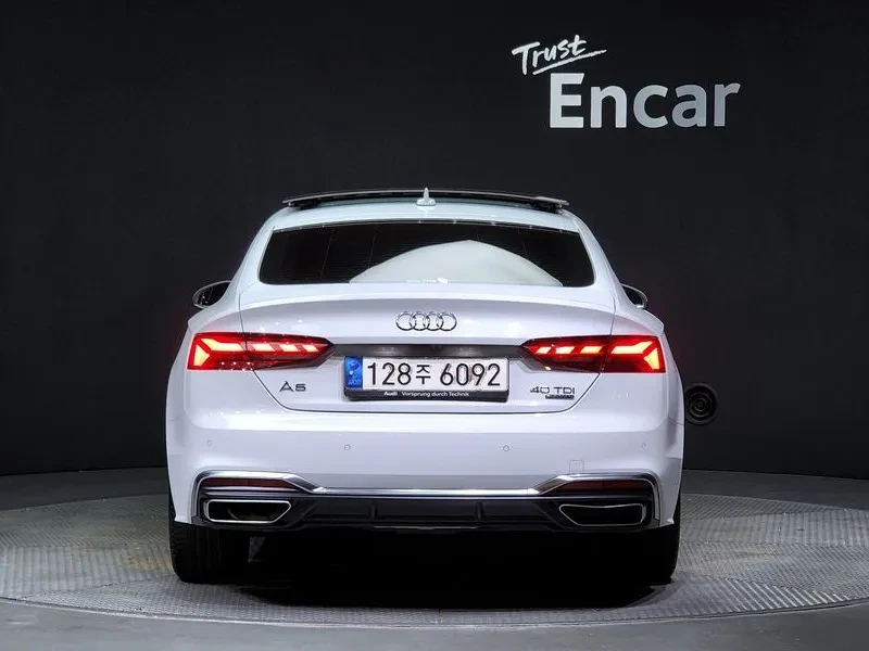 Audi A5 2.0 TDI Quattro, снимка 4 - Автомобили и джипове - 55013097