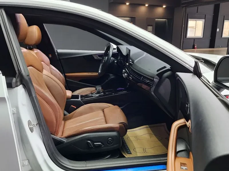 Audi A5 2.0 TDI Quattro, снимка 10 - Автомобили и джипове - 55013097