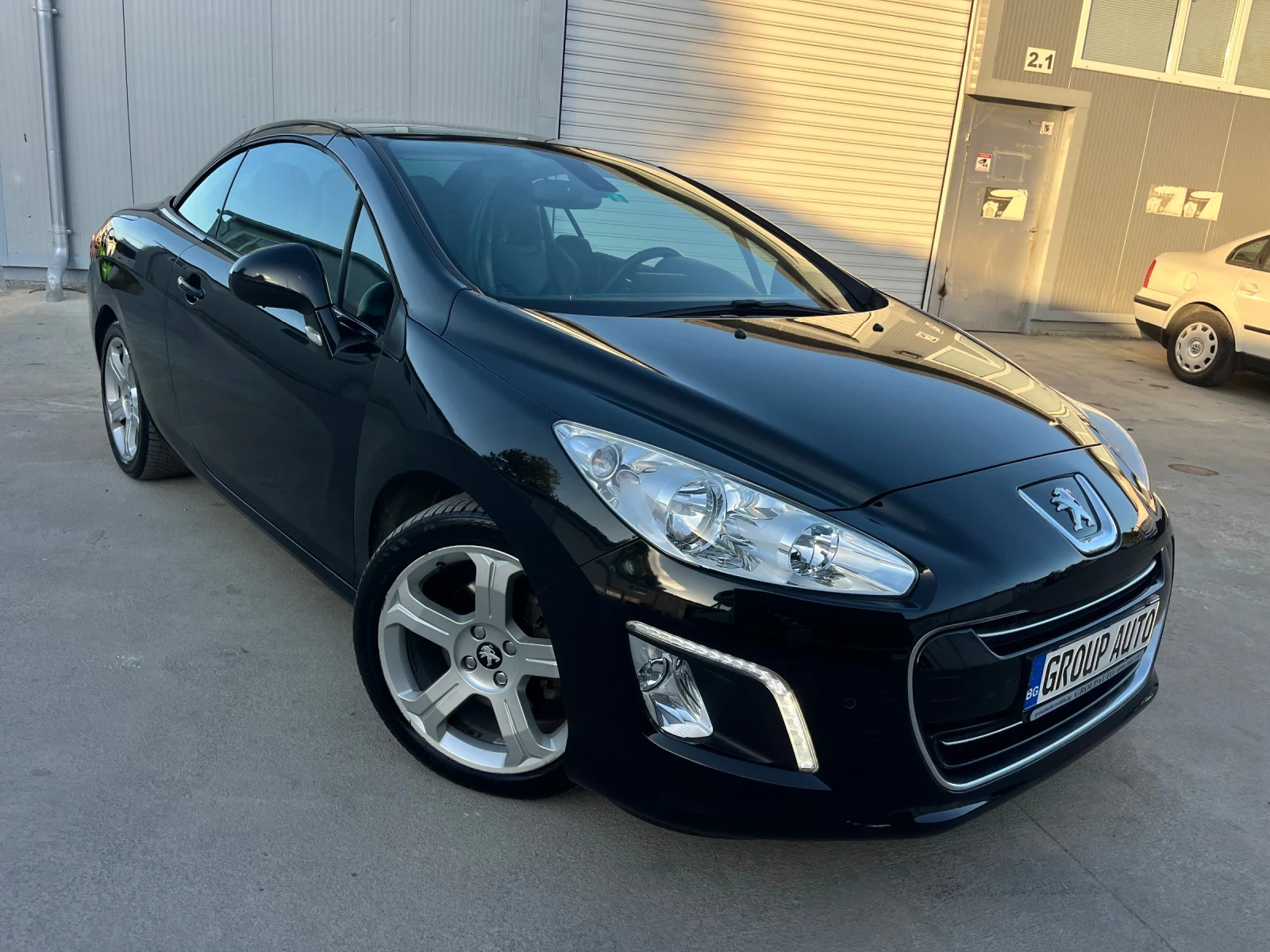 Peugeot 308 1, 6i-150k.c/111000kм/АВТОМАТИК/НАВИГАЦИЯ/КОЖА/ТОП, снимка 1