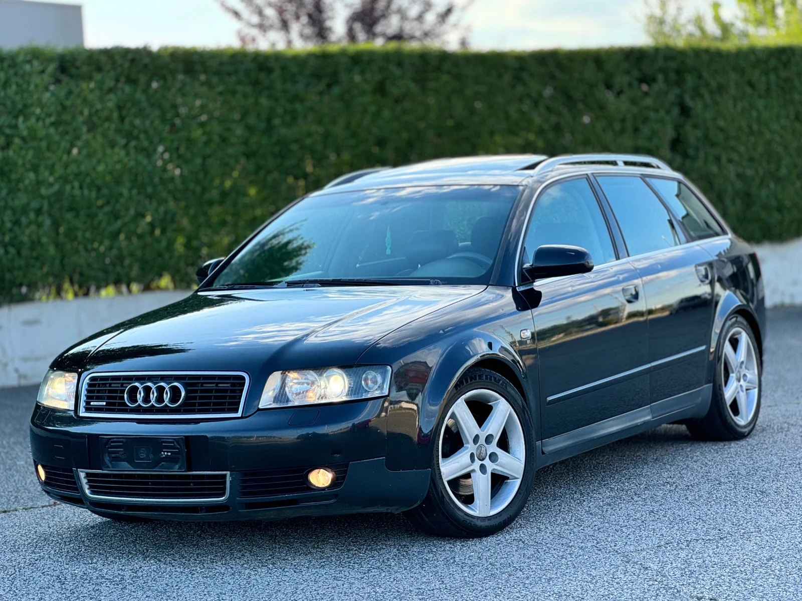 Audi A4 3.0i~QUATTRO~XENON~NAVi - [1] 