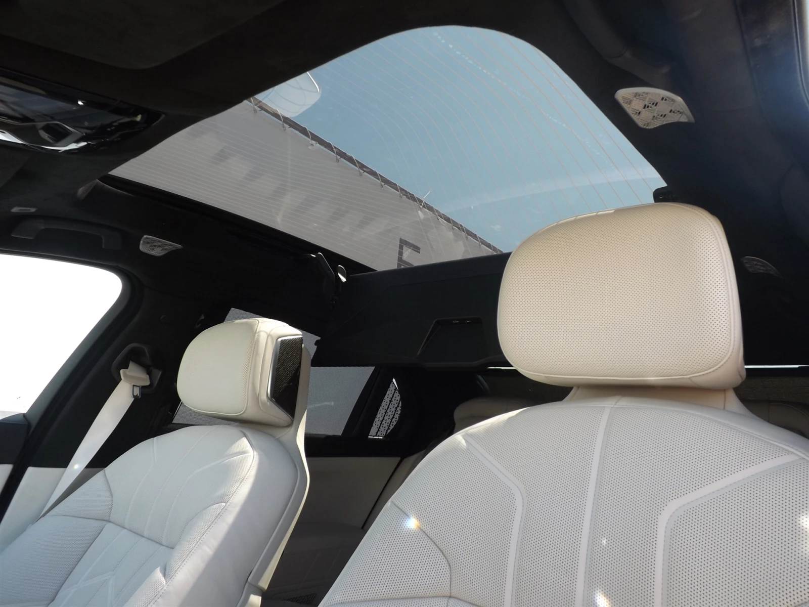 BMW i7 xDrive60 | Mobile.bg   11