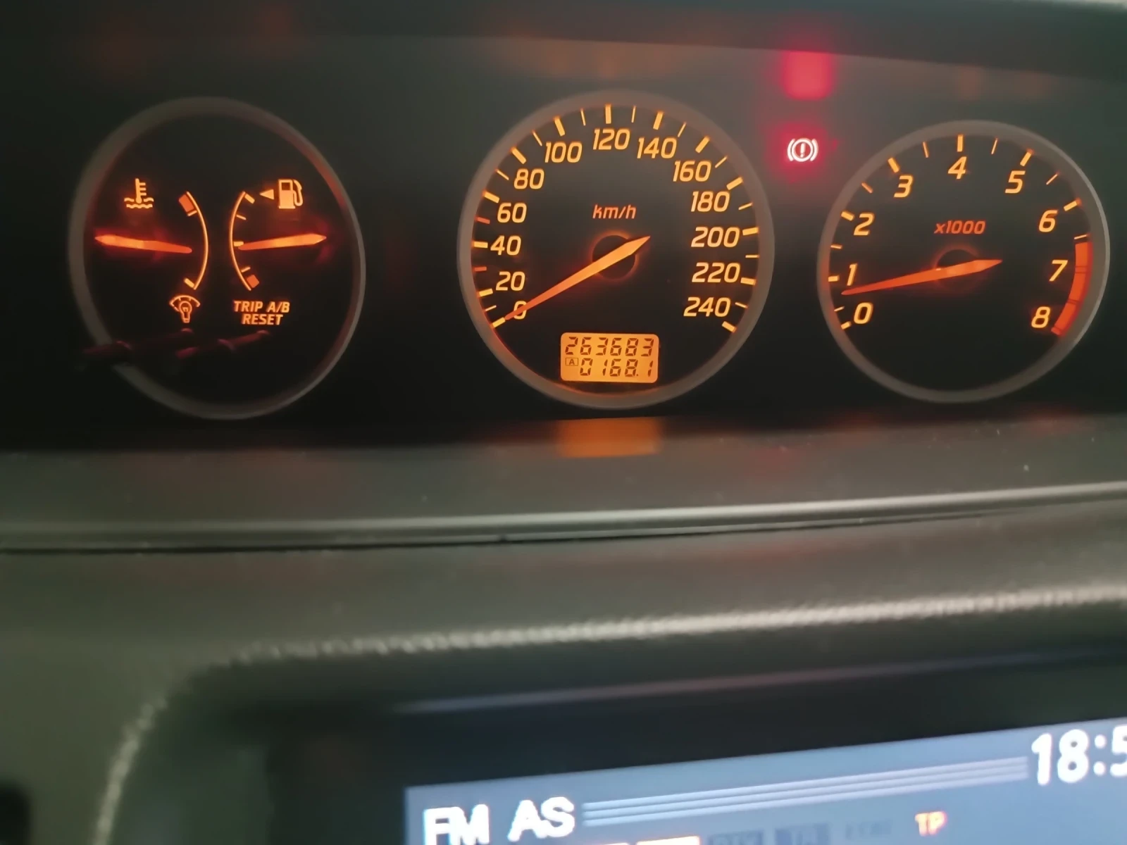 Nissan Primera P12 1, 8 115 к.с. - изображение 5
