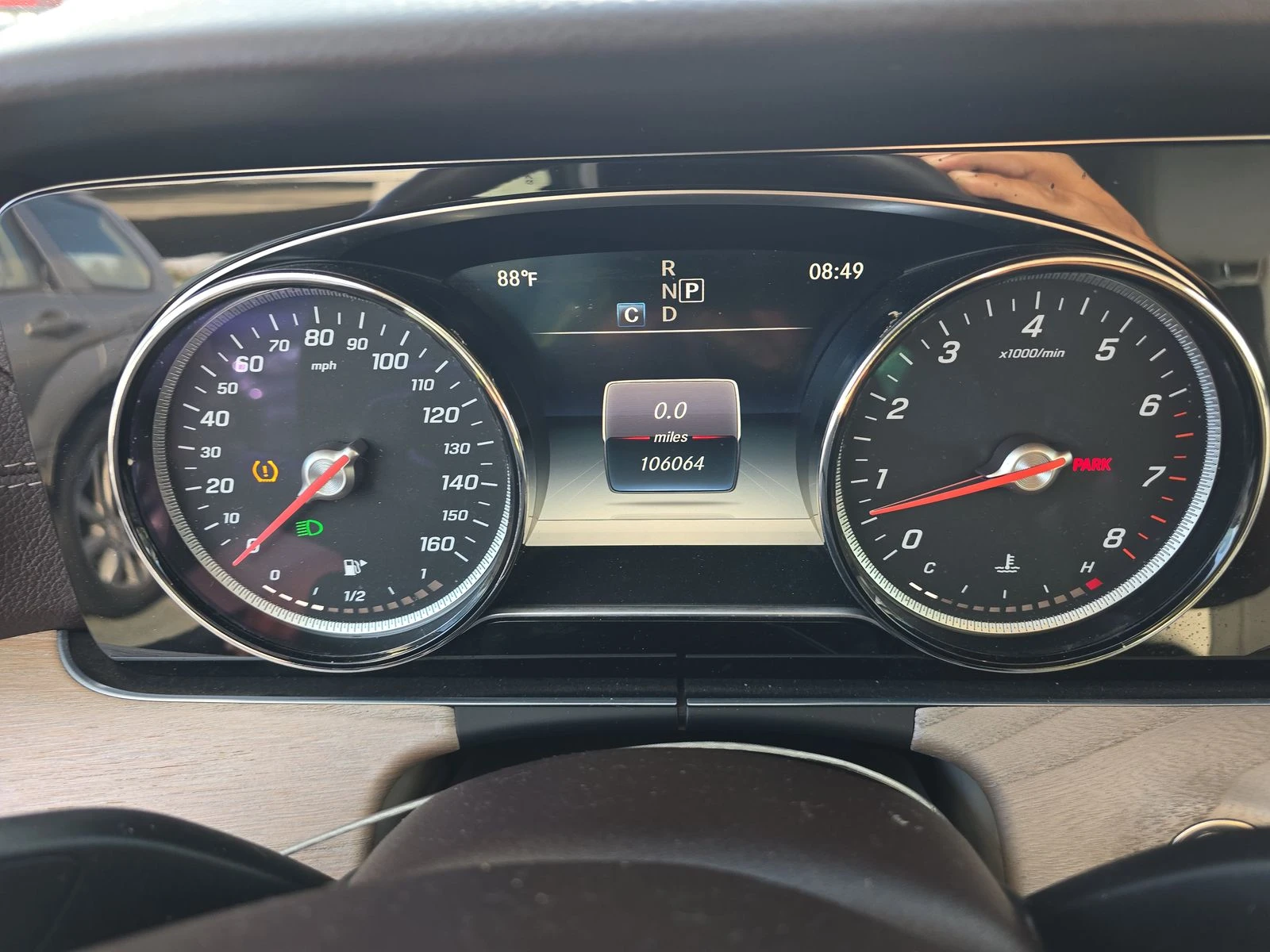 Mercedes-Benz E 400 Coupe* Parking Assist* KEYLESS * Oбдух* AMG * BURM - изображение 7