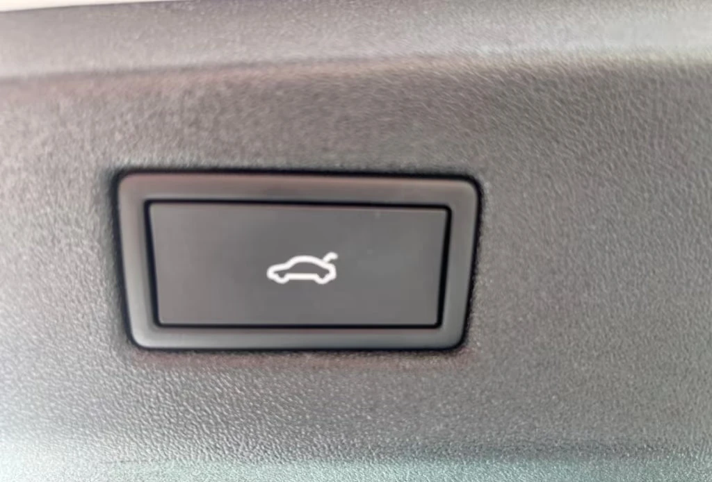 VW ID.7 PRO/286HP/NAVI/AHK/HUD/360/LED/CPLAY/381g | Mobile.bg   10