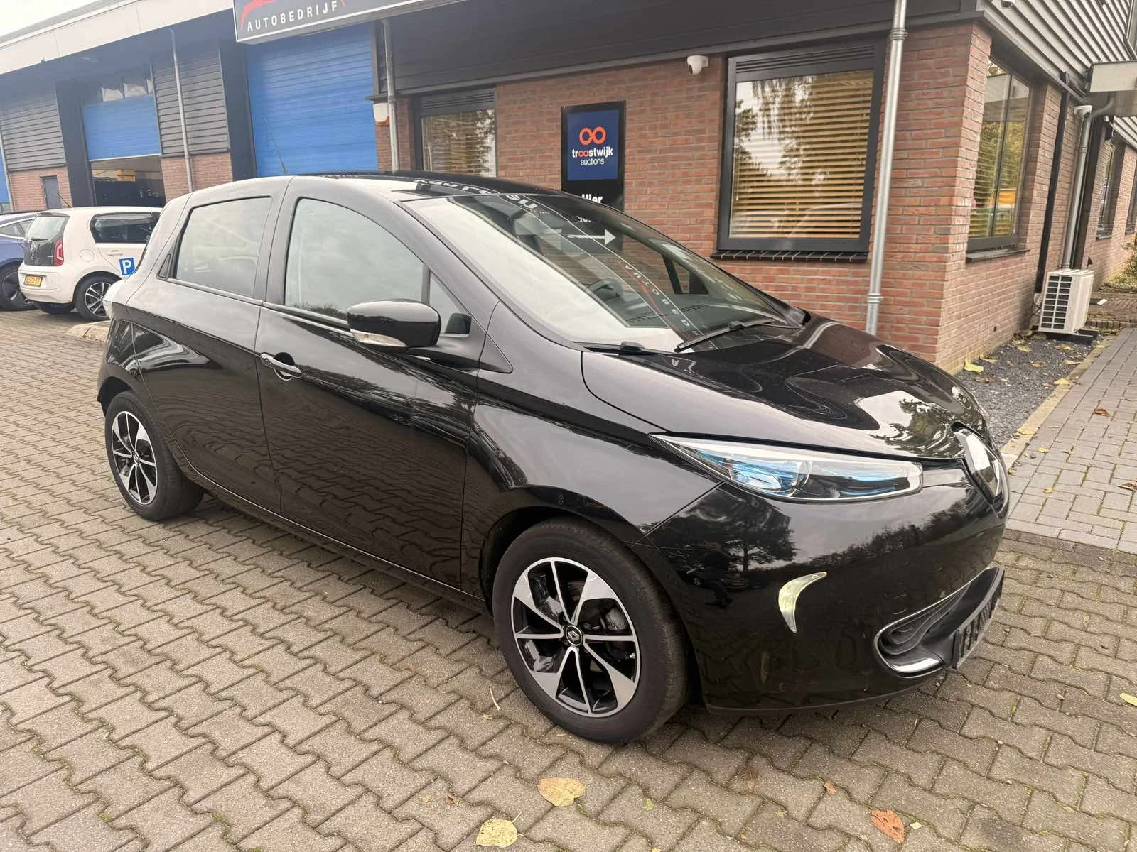 Renault Zoe  - изображение 6