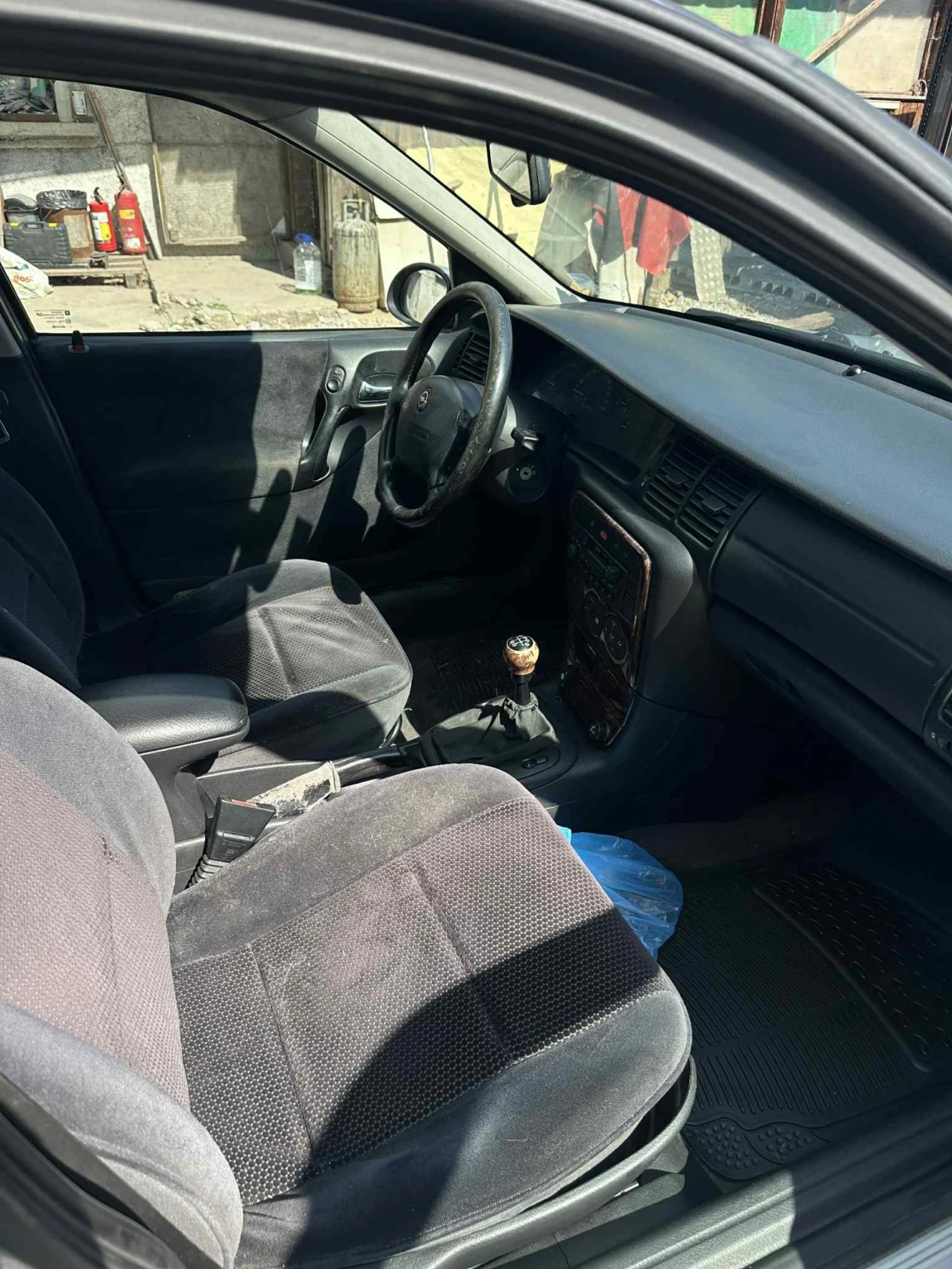 Opel Vectra 1.8 - изображение 4